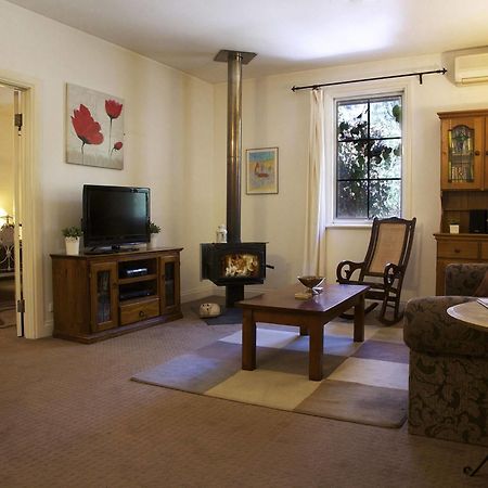 Amy'S House Bed & Breakfast Auburn Екстер'єр фото