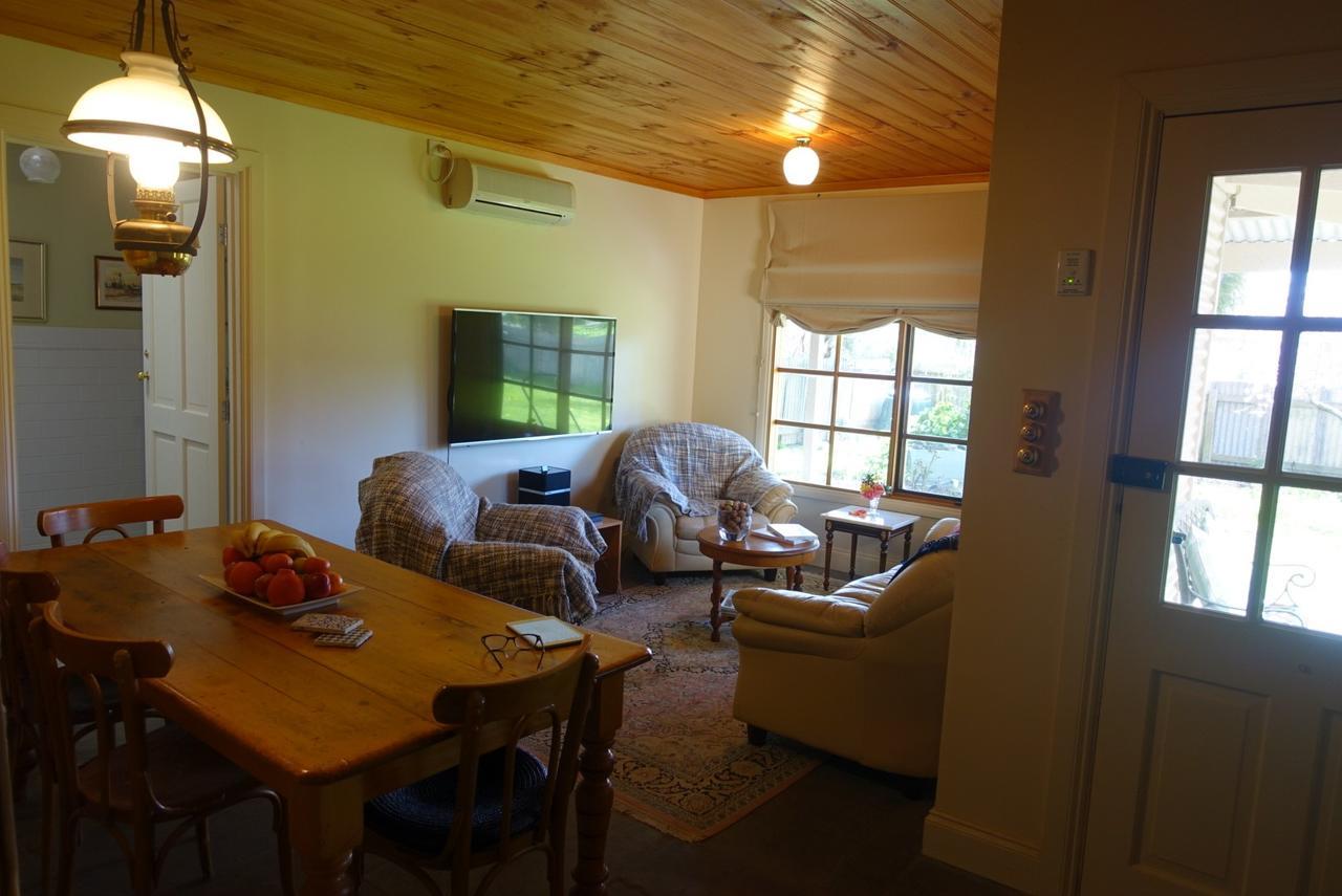 Amy'S House Bed & Breakfast Auburn Екстер'єр фото